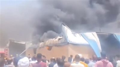 حريق هائل يلتهم مصنعًا في البدرشين.. والحماية المدنية تواصل جهود السيطرة