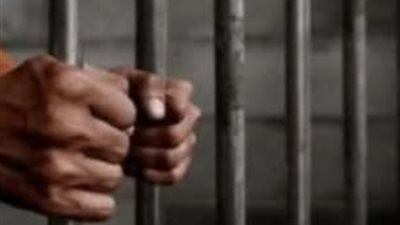 حبس عاطل 4 أيام على ذمة التحقيق لقتله عاملًا في رشيد