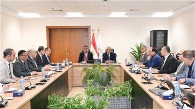  وزيرا التموين والرى يبحثان سُبل تطوير مصانع إنتاج السكر من قصب السكر