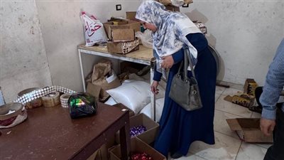 ضبط كيانين مخالفين لتصنيع الشيكولاتة والحلويات مجهولة المصدر بالمنوفية 