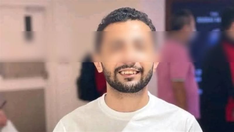 شاب هدد خطيبته
