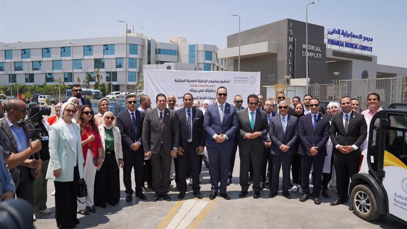عدسة نيوزرووم