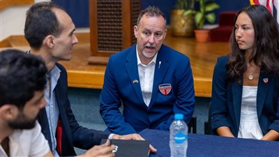 «MAGA» في الملاعب... كيف انعكس شعار ترامب على طموحات الاسكواش الأمريكي؟