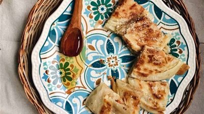 طريقة عمل الفطير الشرقي المصري في البيت زي المحلات