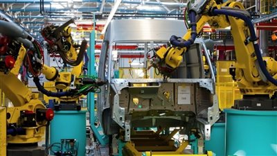 خبير اقتصادي: القطاع الصناعي يحقق طفرة ونمو الناتج المحلي يتجه نحو 20%