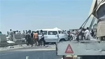 وفاة شخص وإصابة 16 آخرين في حادث تصادم ميكروباصين بالشرقية