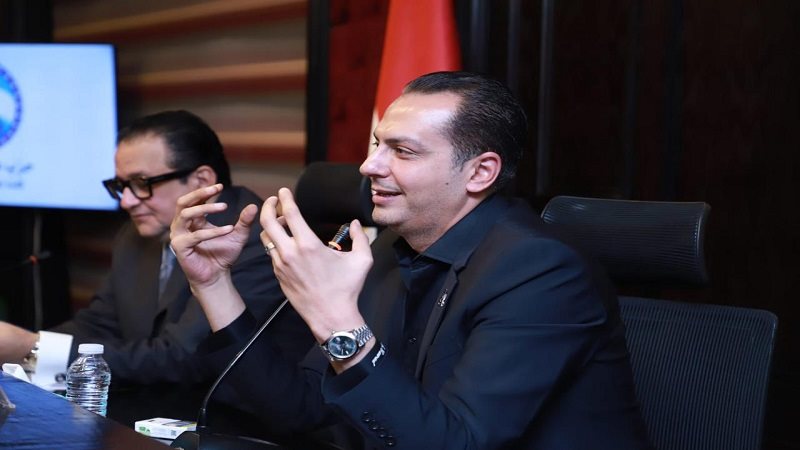 النائب أحمد عبد الجواد