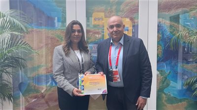 وزيرة التنمية المحلية تلتقي رئيس الاستراتيجيات الدولية بشركة Esri العالمية