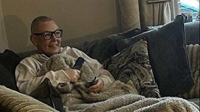 في 6 خطوات سحرية..كيف حافظت امرأة مصابة بالسرطان في الـ54 من عمرها على شبابها 