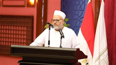 رئيس جامعة الأزهر الأسبق: الإمام الأكبر  يتعامل مع الوافدين كأبناءٍ وأماناتٍ 