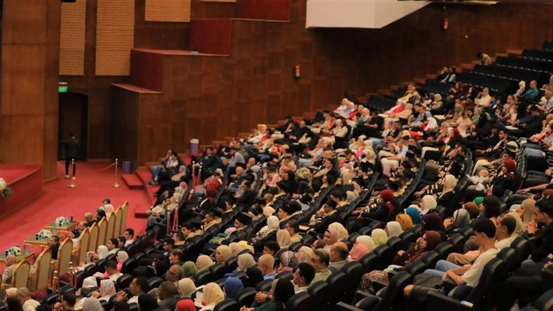 خلال احتفالات الجامعة