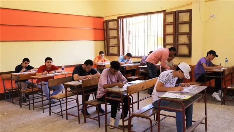 طلاب الثانوية العامة