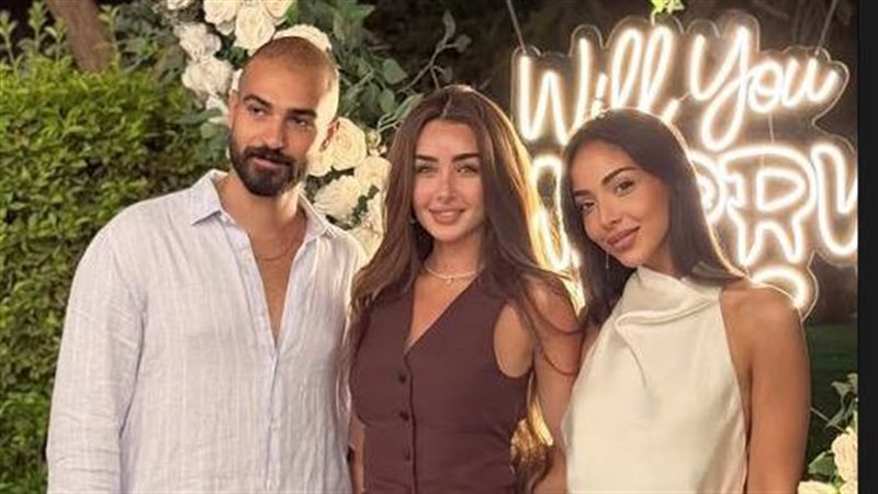 هنا الزاهد وشقيقتها