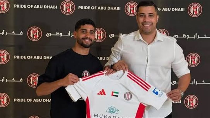 إبراهيم عادل لاعبا