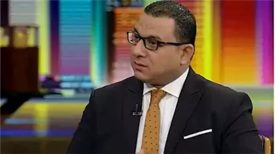 خبير: انخفاض الدولار أمام الجنيه ليس حرًّا والأموال الساخنة ستحدد سقف التراجع