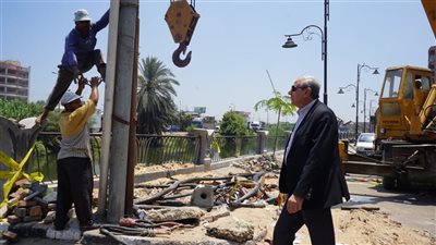 محافظ الغربية يتفقد أعمال تطوير كورنيش طنطا ويوجّه بنقل محول الكهرباء  