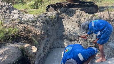 الانتهاء من إصلاح كسر مفاجئ وإعادة تشغيل الخدمة بمساكن القنطرة شرق 