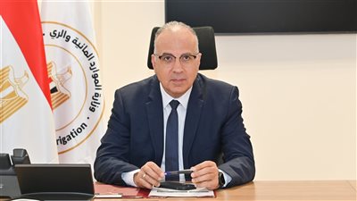 وزير الري يبحث مقترح دراسة استخدام المسح ثلاثي الأبعاد لمعاينة القناطر