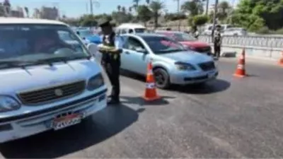 حملات مرورية لرصد المخالفات بمحاور القاهرة والجيزة