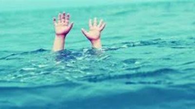 مصرع طفل غرقًا في شاطئ سياحي بالعين السخنة خلال رحلة 