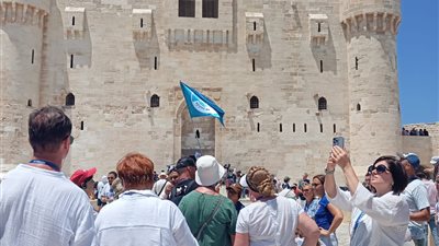 إقبال كبير على المناطق الأثرية والمتاحف بالإسكندرية مع فتحها مجانا