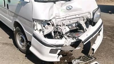 إصابة شخصين في تصادم ميكروباص ودراجة نارية بطريق بركة السبع