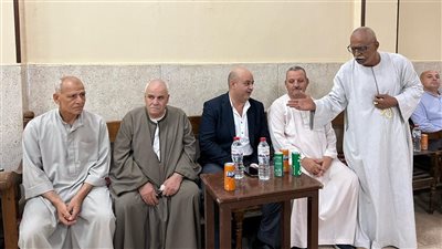 تأييد واسع.. جولة جديدة لمرشح 