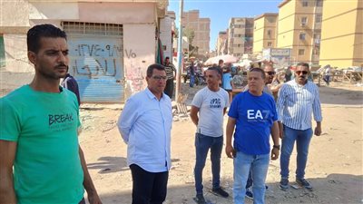 متابعة استكمال أعمال التطوير بمنطقة السادات بالسويس 