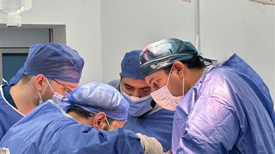 إنجاز طبي جديد بمجمع السويس الطبي: أول جراحة معقدة لاستئصال المثانة