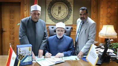بالأسماء.. وكيل الأزهر يعلن أوائل القسم الأدبي بالشهادة الثانوية الأزهرية