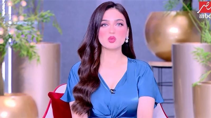ياسمين عز