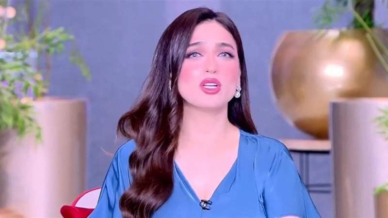 ياسمين عز