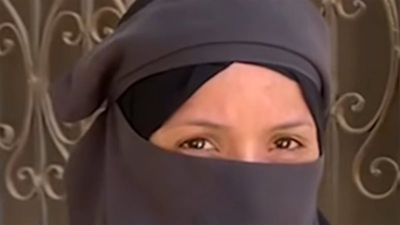 صورة ام الاطفال السته