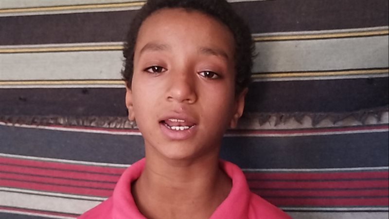 الطفل القارئ عبدالرحيم