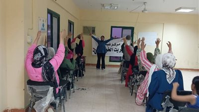 جلسة رياضية توعوية عن صحة المراهقين بمركز شباب كبريت الخواطرة بالسويس