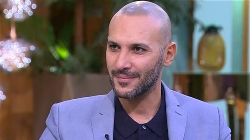 المخرج والسيناريست