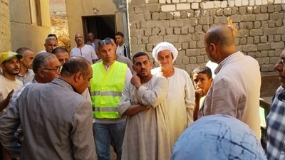 إجراءات عاجلة بعد تصدع 11 منزلاً بقرية أبويط.. وتعديلات بمواقف بني سويف