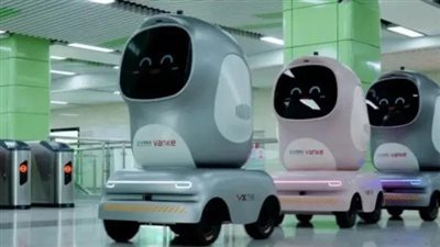 بطاريق روبوتية في الصين توصل المشروبات للزبائن عبر مترو الأنفاق