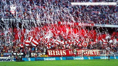  من الملعب إلى الشوارع ..ديربي الأندلس يشعل المدينة بلهيب الجنون