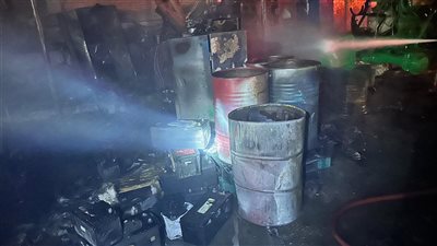 الحماية المدنية تسيطر على حريق في مصنع كريازي بالعبور