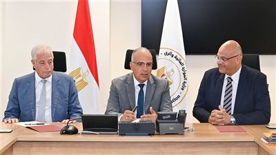 وزير الري يستقبل مستشار رئيس الجمهورية ومحافظ القليوبية لمتابعة تطوير الكونيش 