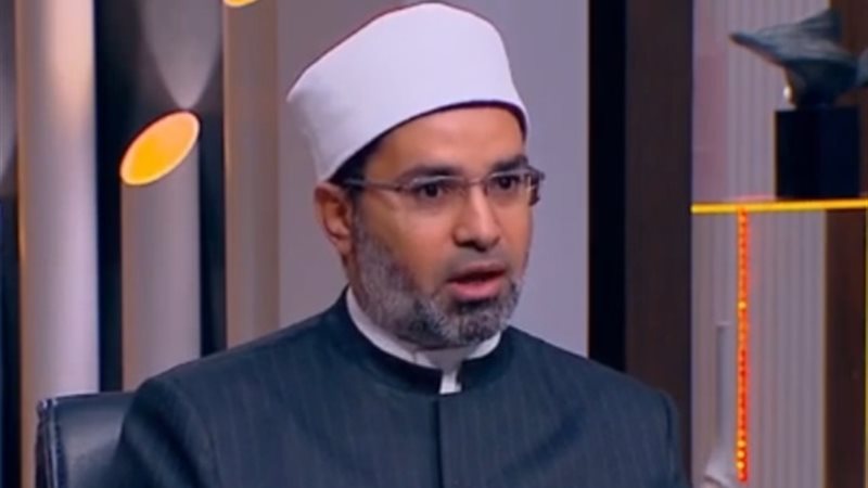 الدكتور أحمد الرخ