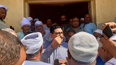 وكيل زراعة سوهاج وسط مزارعي 