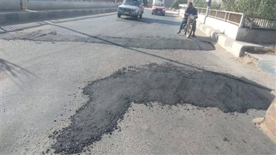 استكمال أعمال الترميم والإصلاح بطريق دمياط – المنصورة الشرقي