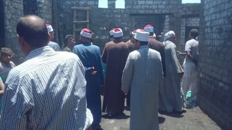 وفد الأزهر في قرية
