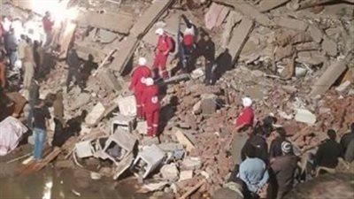 الهلال الأحمر يساند جهود الحماية المدنية في انتشال ضحايا حادث عقار طنطا