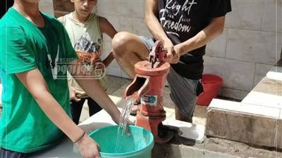 الوراق تعود لعصر «الطلمبات الحبشية» بسبب انقطاع المياه فى الجيزة| صور 