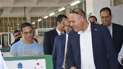 وزير العمل يسلّم شهادات التخرج لـ350 متدربًا من معهد «دون بوسكو» بالإسكندرية