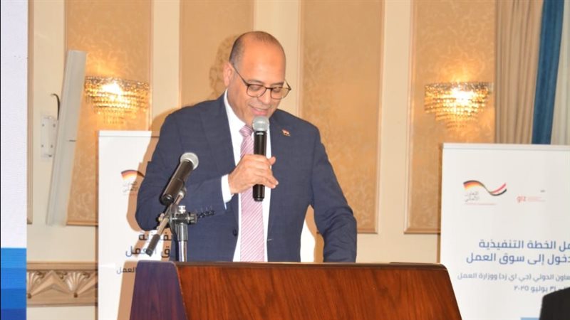 وزير العمل محمد جبران