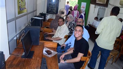 لليوم الثاني.. معامل التنسيق بجامعة سوهاج تستقبل طلاب المرحلة الأولى